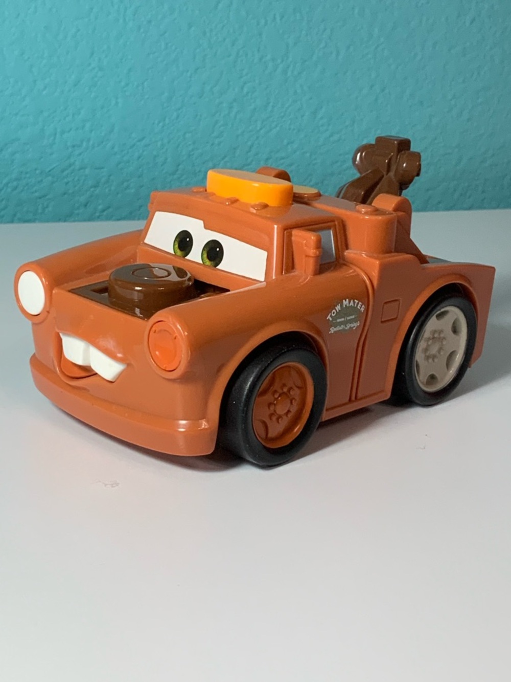 Disney Pixar Cars 2 2010 Mater Talking Electric Light, Tested - Works